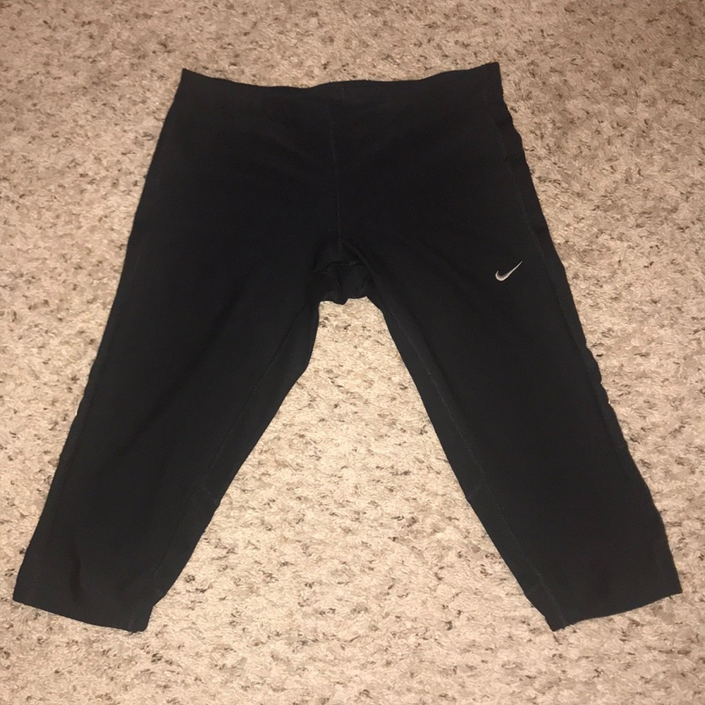 Crop Nike Leggings